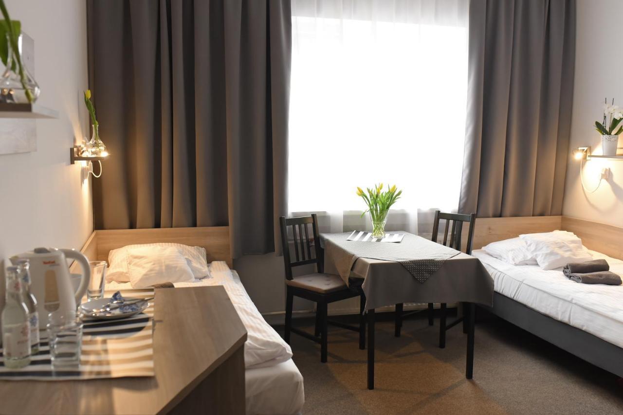 Hostel Helios Września Exteriér fotografie
