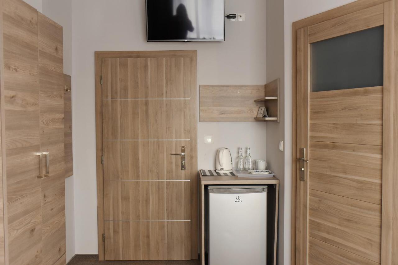 Hostel Helios Września Exteriér fotografie