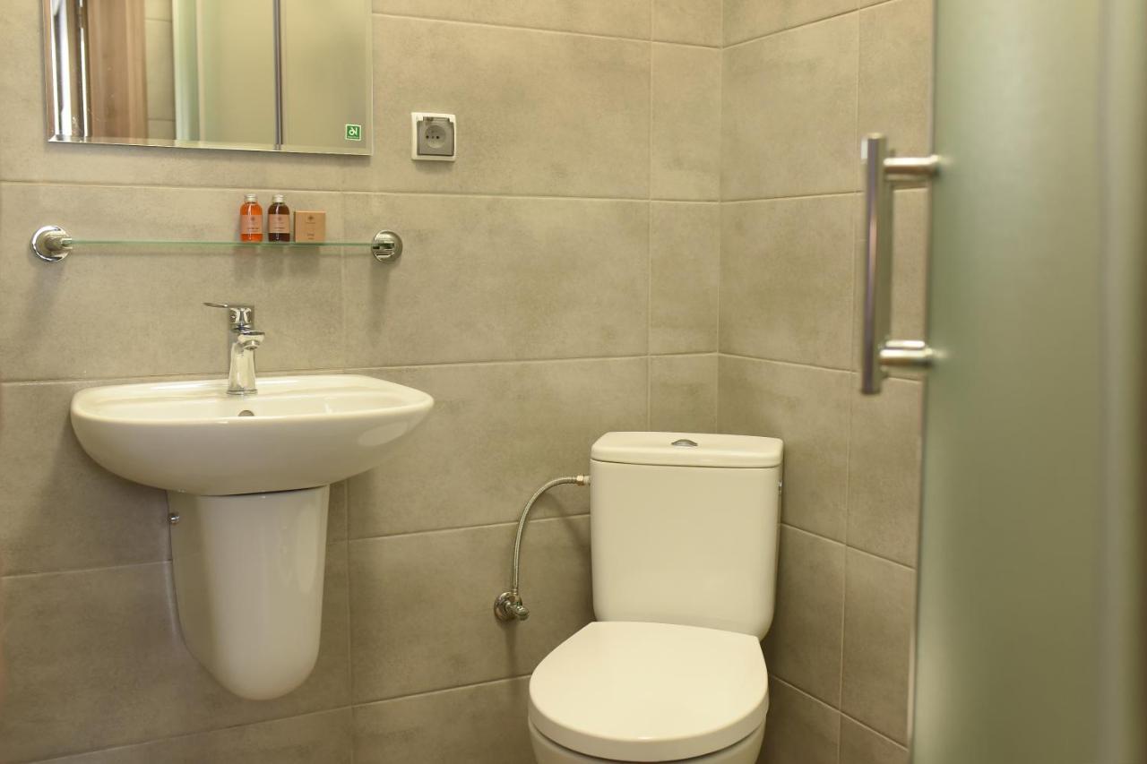 Hostel Helios Września Exteriér fotografie