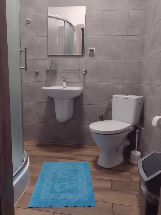Hostel Helios Września Exteriér fotografie