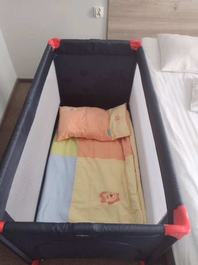 Hostel Helios Września Exteriér fotografie